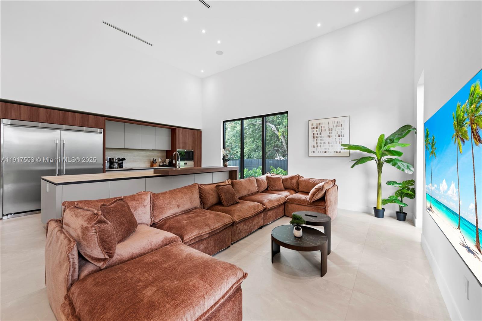 GREYKNOLL ESTATES - Residential Lease