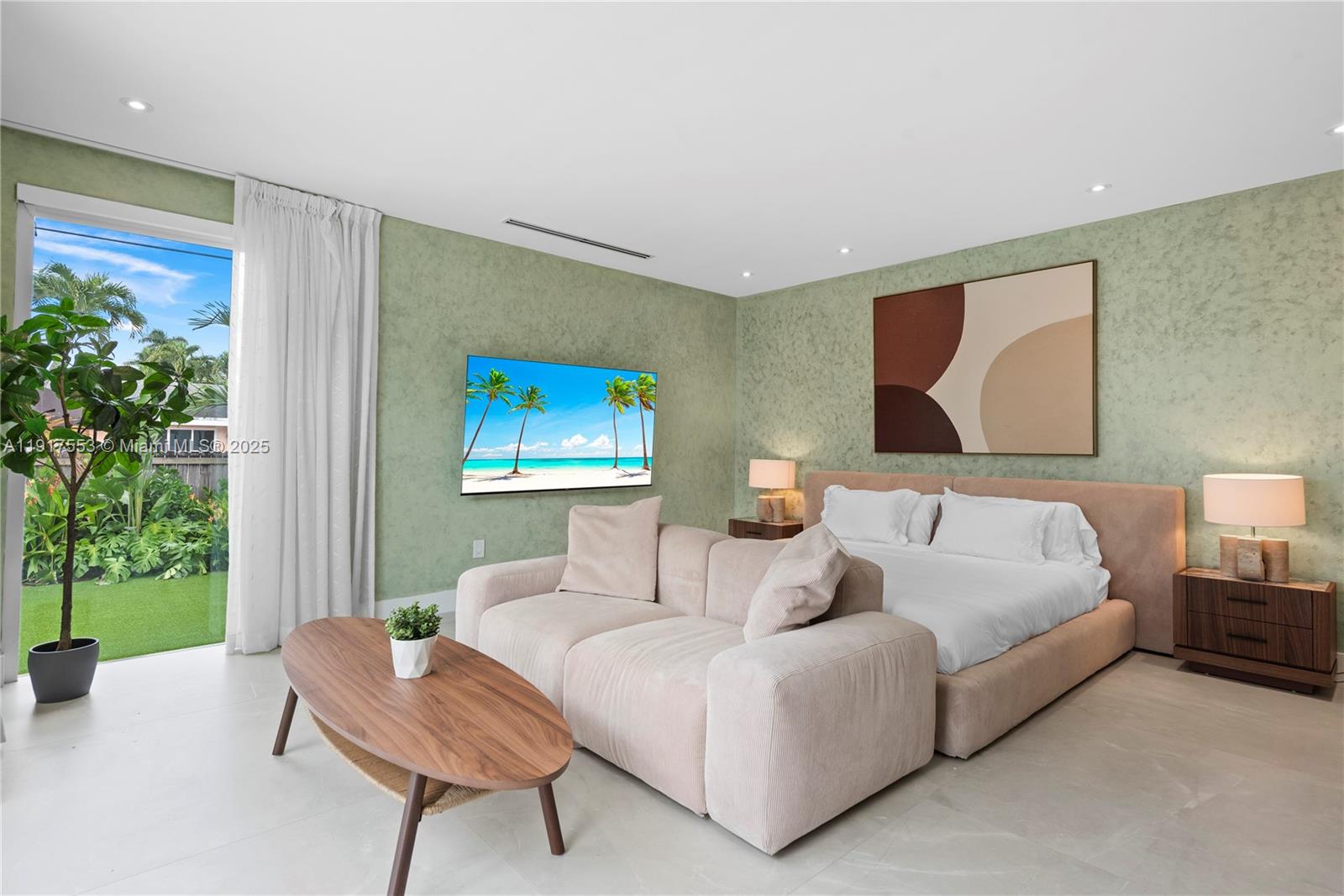 GREYKNOLL ESTATES - Residential Lease