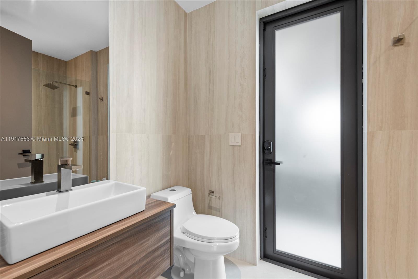 GREYKNOLL ESTATES - Residential Lease