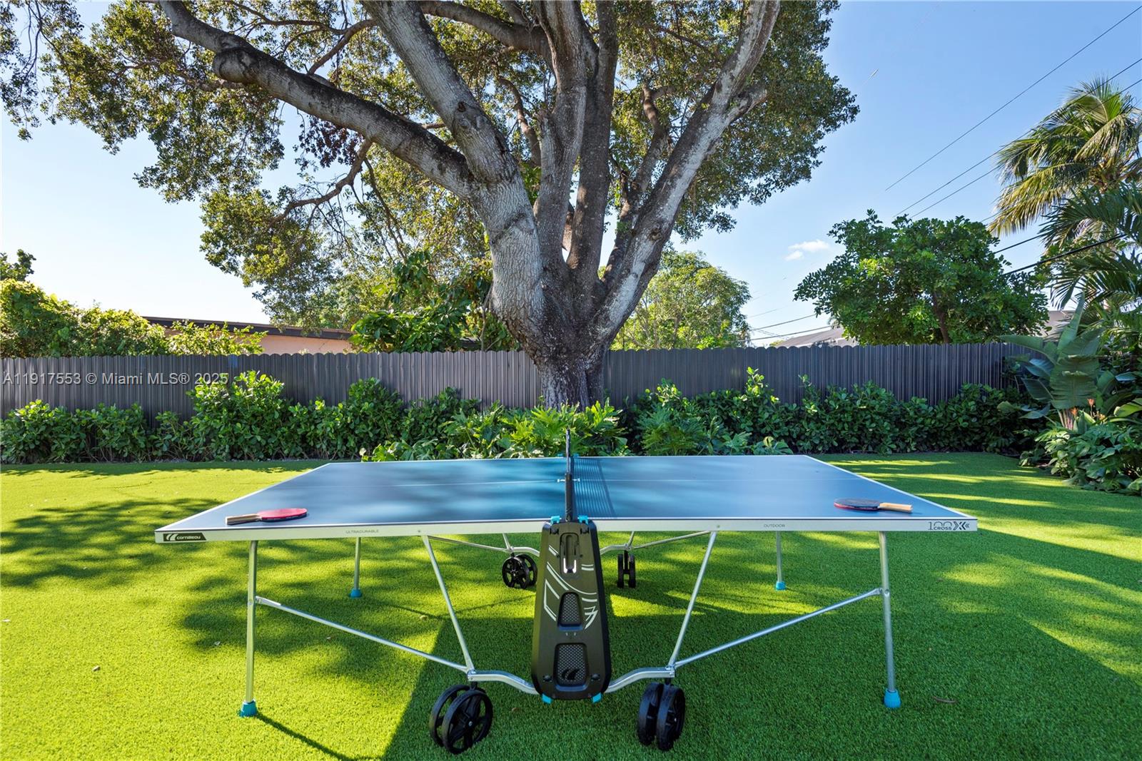 GREYKNOLL ESTATES - Residential Lease