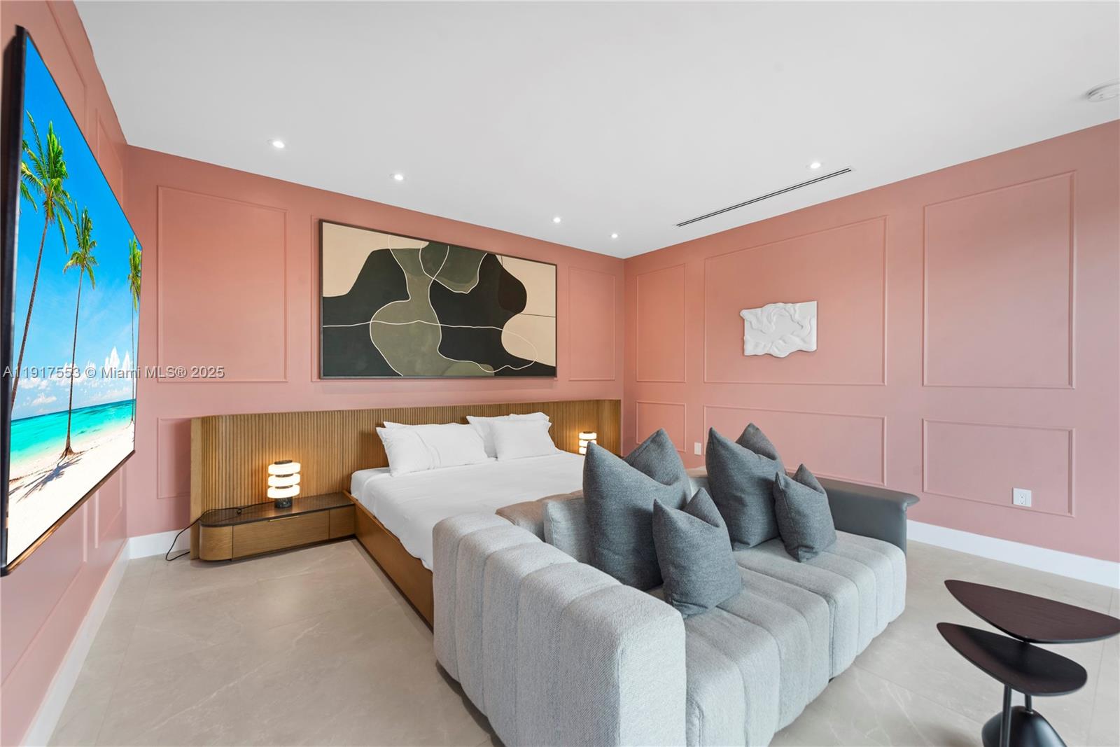 GREYKNOLL ESTATES - Residential Lease