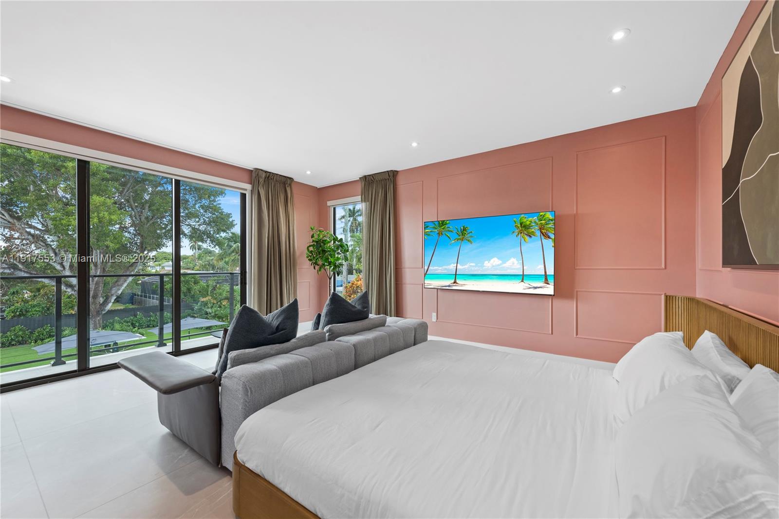 GREYKNOLL ESTATES - Residential Lease