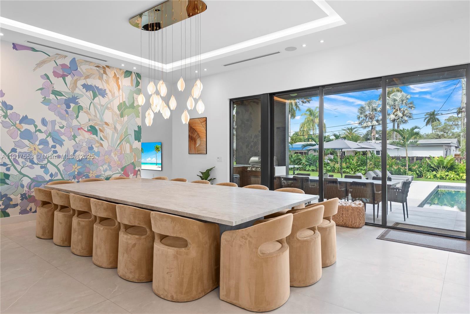 GREYKNOLL ESTATES - Residential Lease