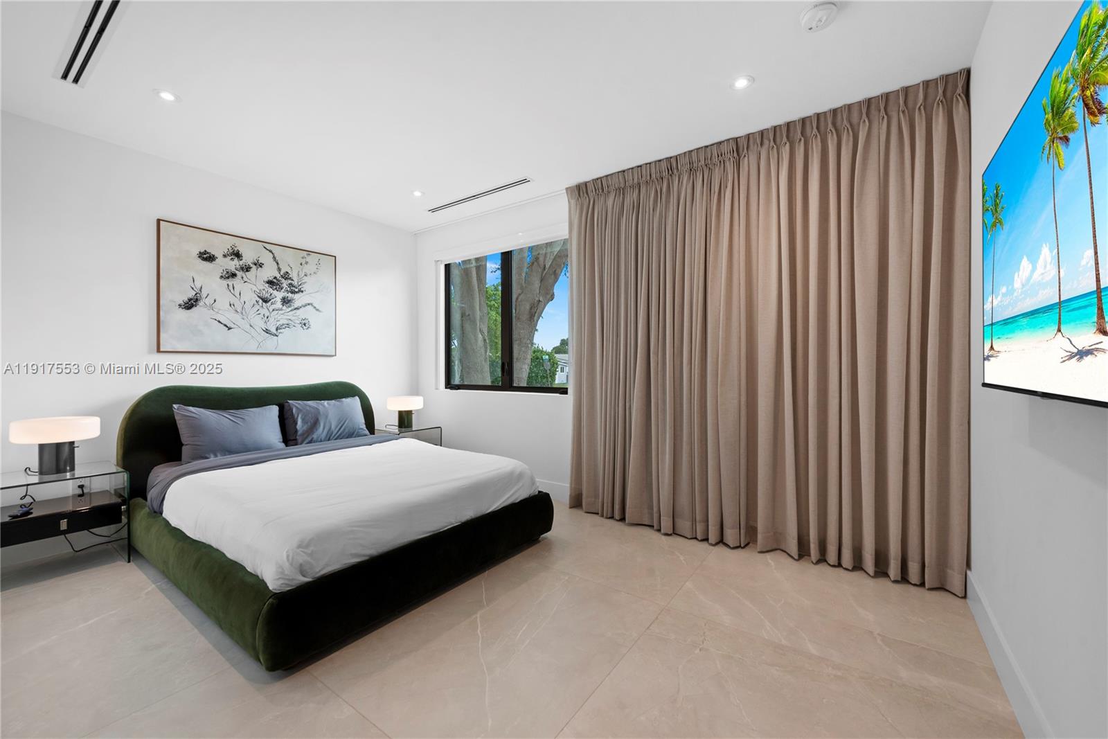 GREYKNOLL ESTATES - Residential Lease