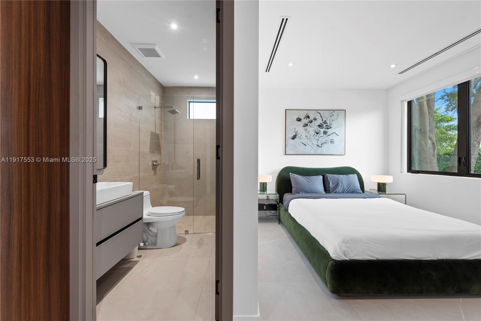 GREYKNOLL ESTATES - Residential Lease