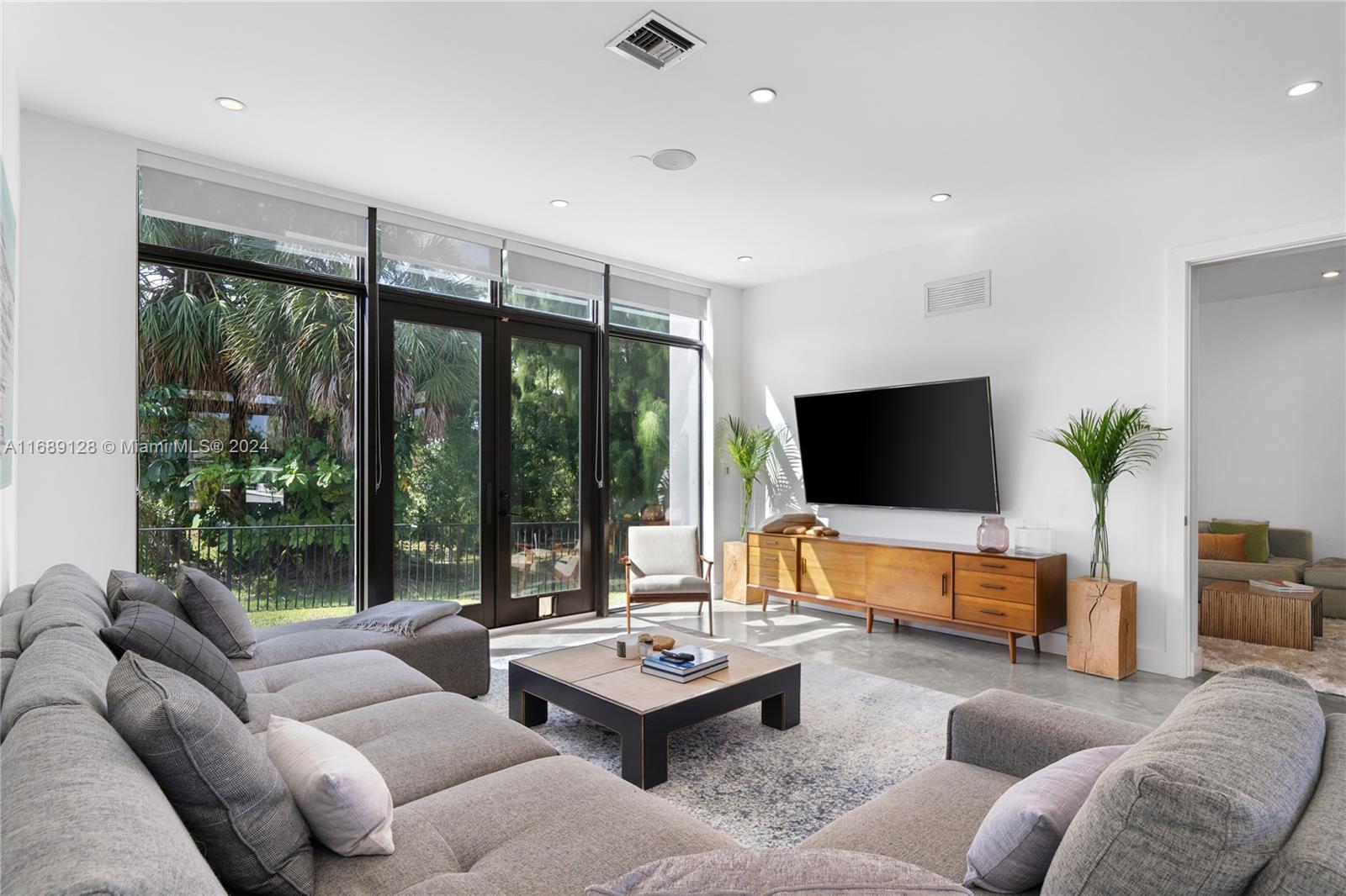 EVENINGSIDE - Residential