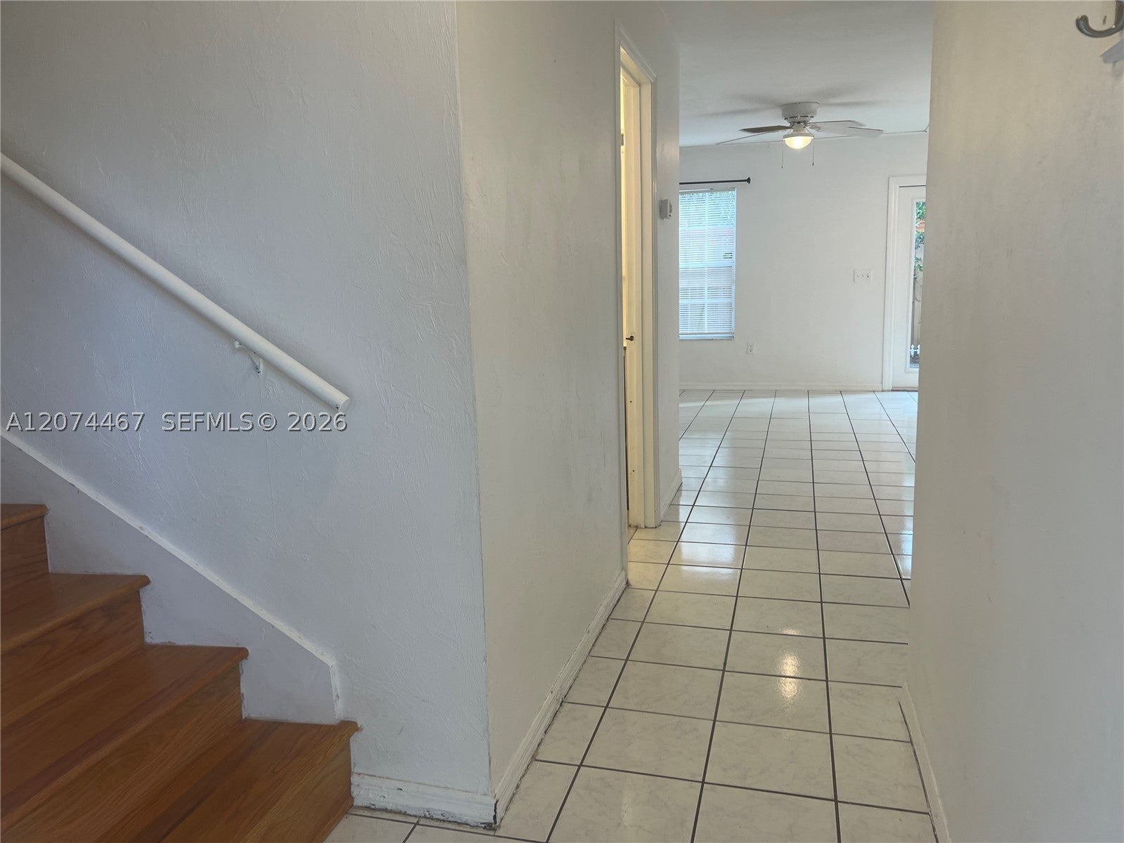 2871 SW 38 Place