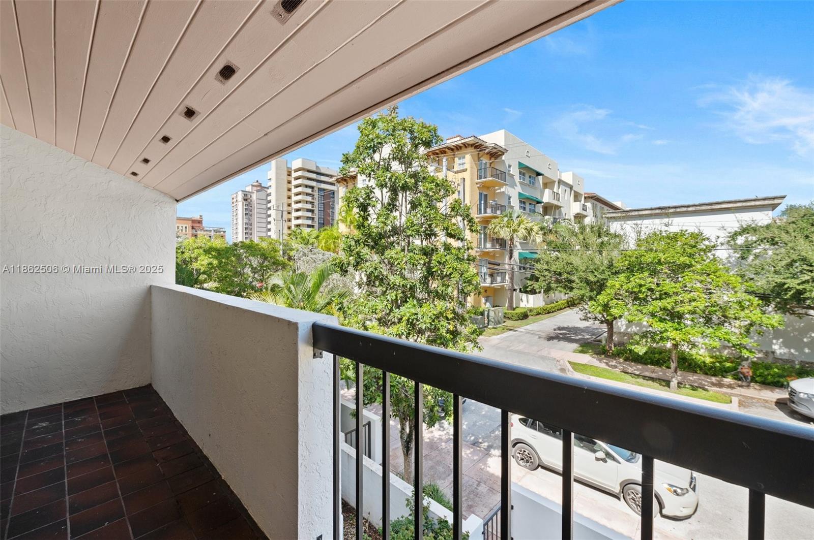 BILTMORE COURT VILLAS - Residential