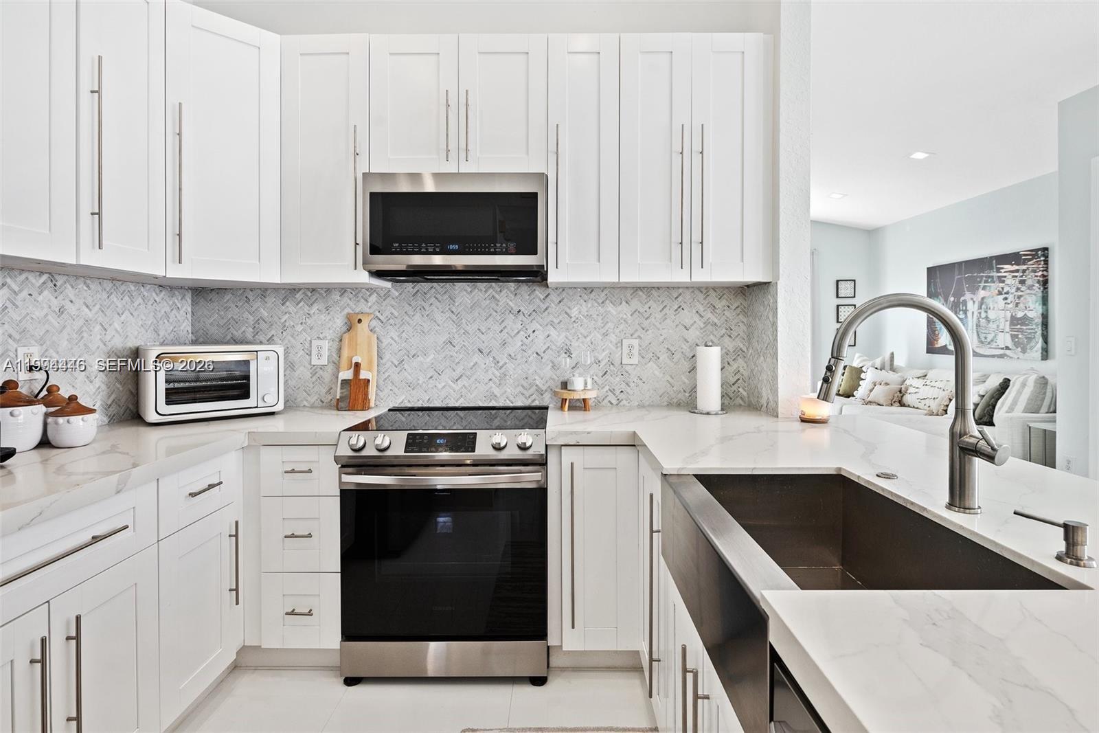 PARCEL D AT SUNSET LAKES - Residential Lease