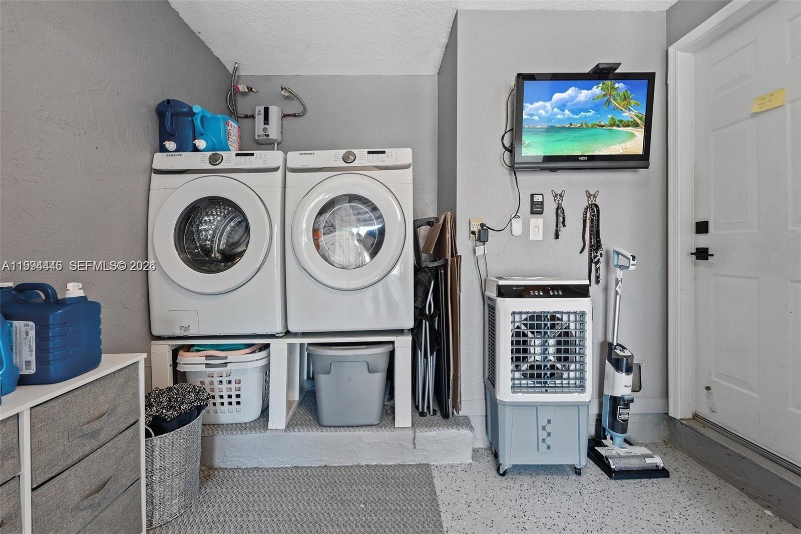 PARCEL D AT SUNSET LAKES - Residential Lease