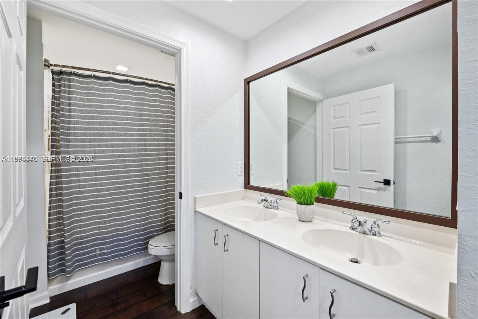 PARCEL D AT SUNSET LAKES - Residential Lease