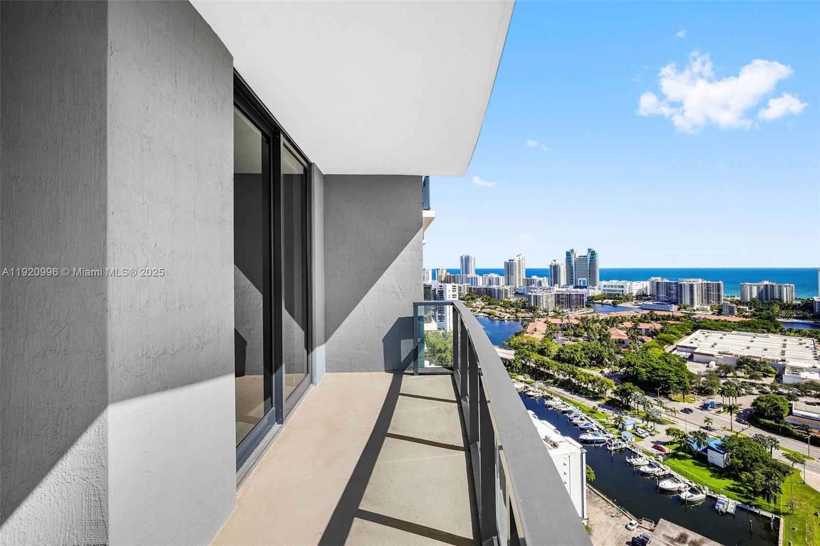 DIPLOMAT GOLF ESTATES - Residential