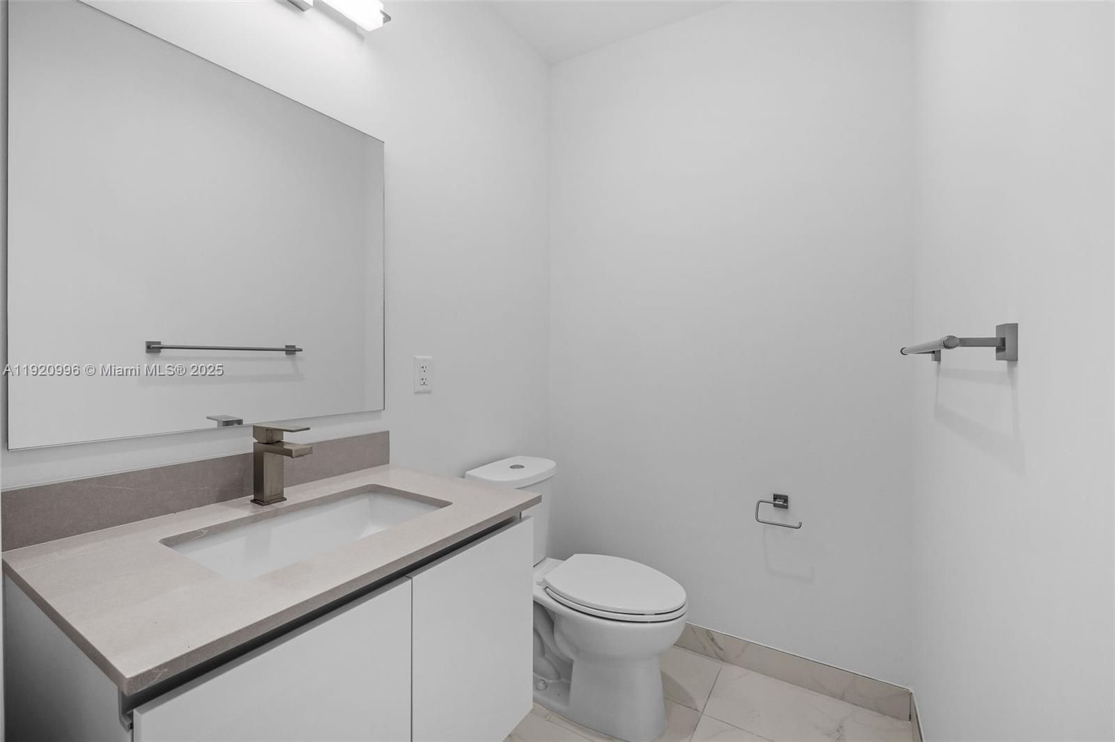 DIPLOMAT GOLF ESTATES - Residential