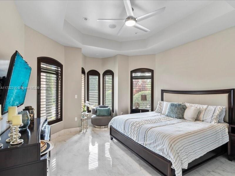 EASTERN SHORES 1ST ADDN - Residential