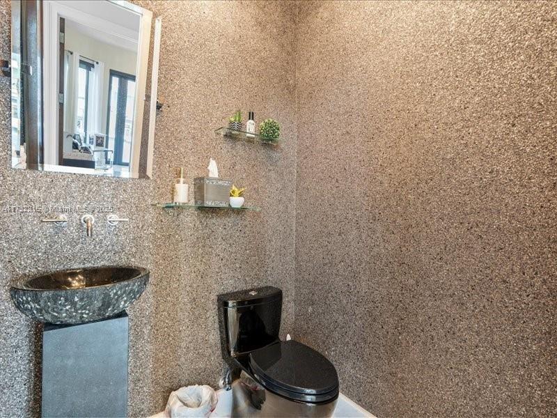 EASTERN SHORES 1ST ADDN - Residential
