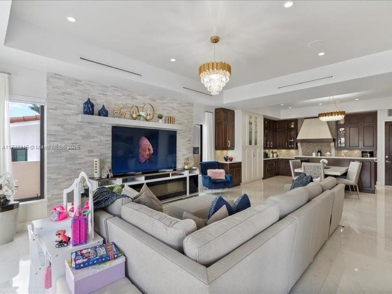 EASTERN SHORES 1ST ADDN - Residential