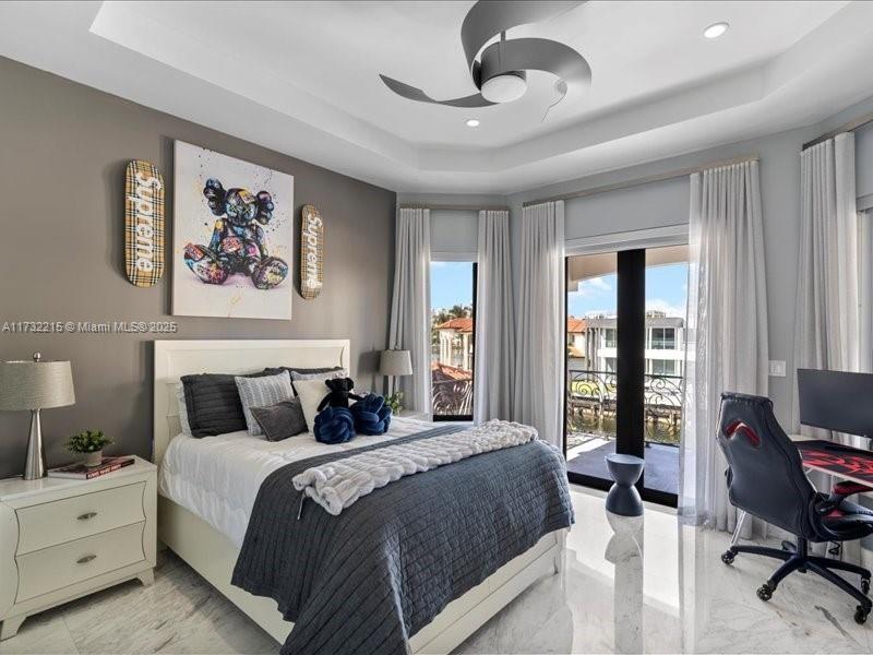 EASTERN SHORES 1ST ADDN - Residential