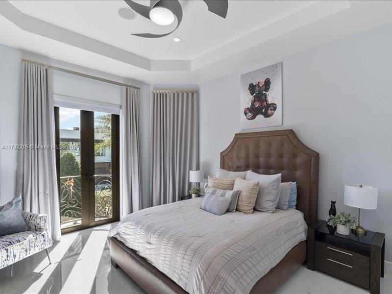 EASTERN SHORES 1ST ADDN - Residential