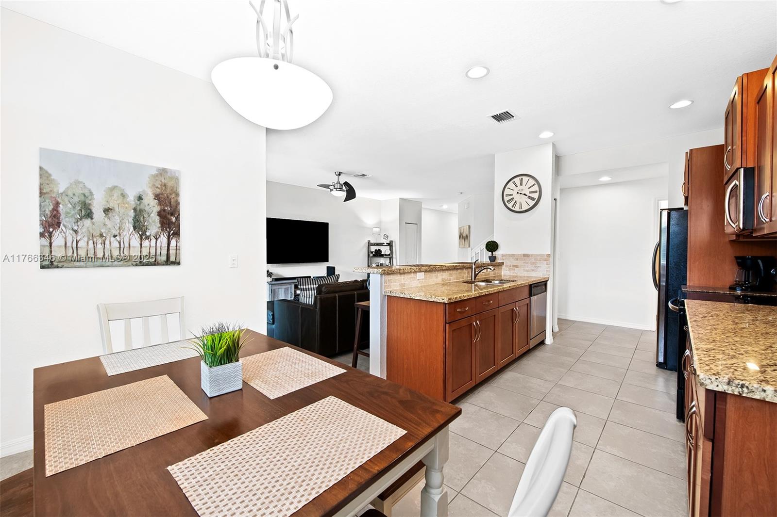 166 Gramercy Square Dr