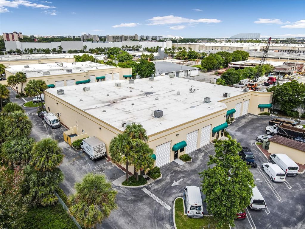Photo of 1625 W Mcnab Rd #12, Pompano Beach, FL 33069 (MLS # A11654188)