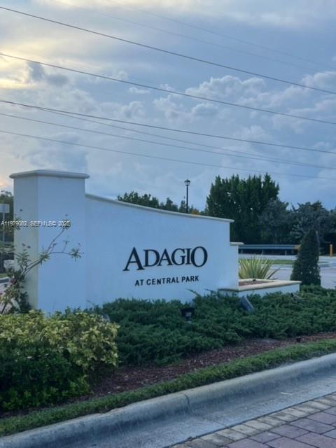 ADAGIO AT CENTRAL PARK CO - Residential Lease