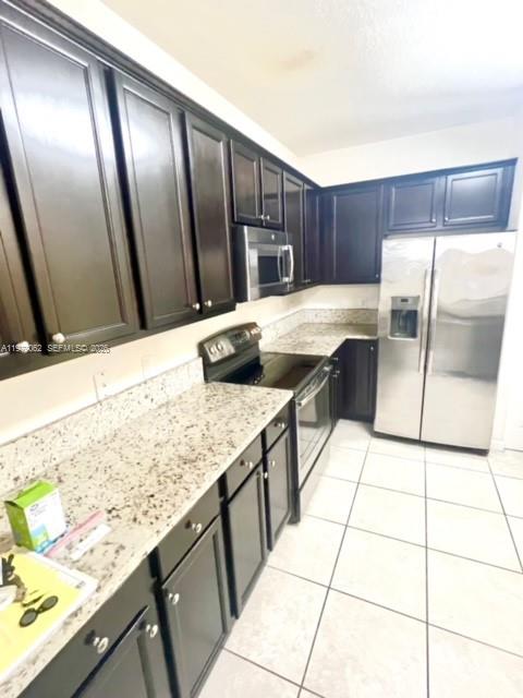 ADAGIO AT CENTRAL PARK CO - Residential Lease