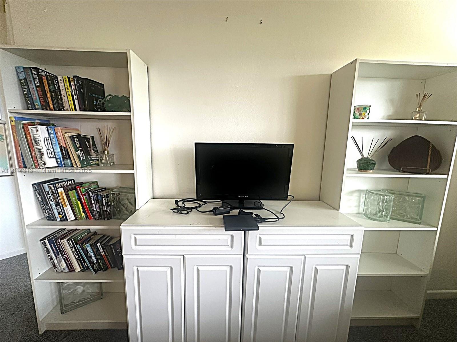 KEYS GATE CONDO NO SEVEN - Residential Lease