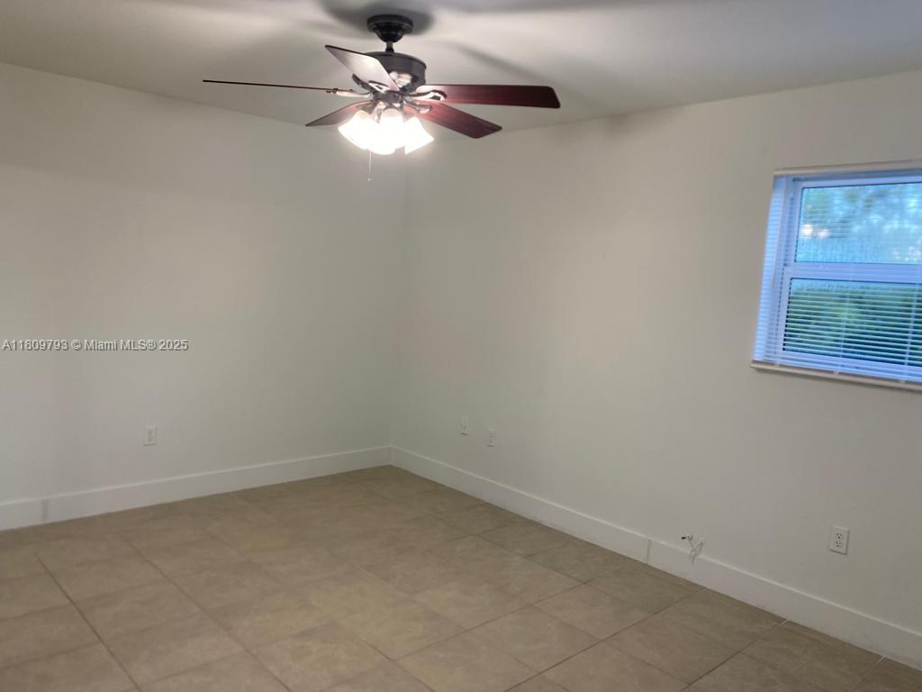 MOONRAKER CONDO - Residential