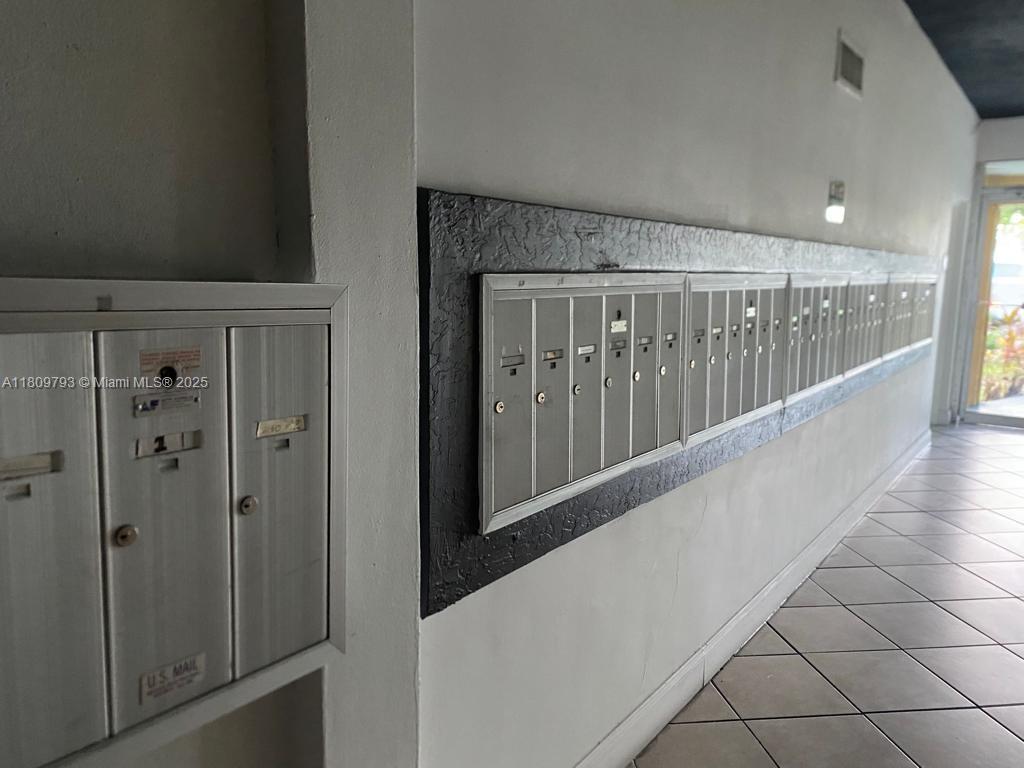 MOONRAKER CONDO - Residential