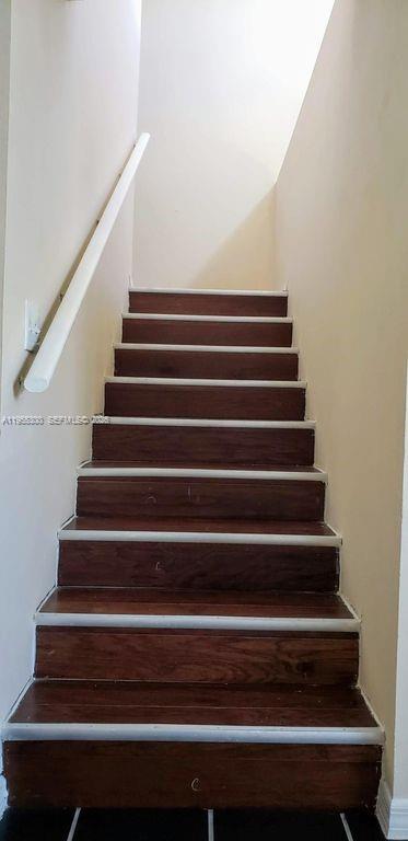 VILLAS OF PALM BAY - Residential