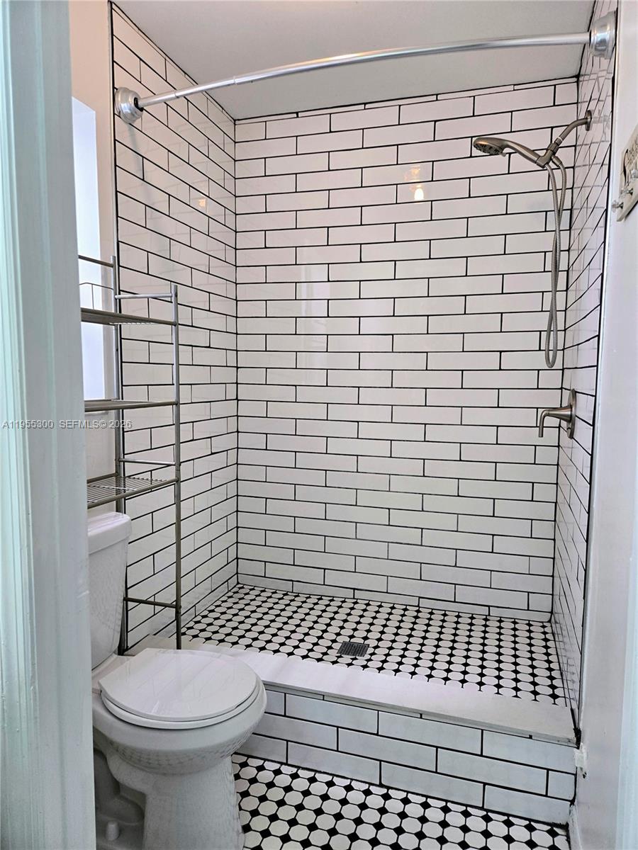 VILLAS OF PALM BAY - Residential