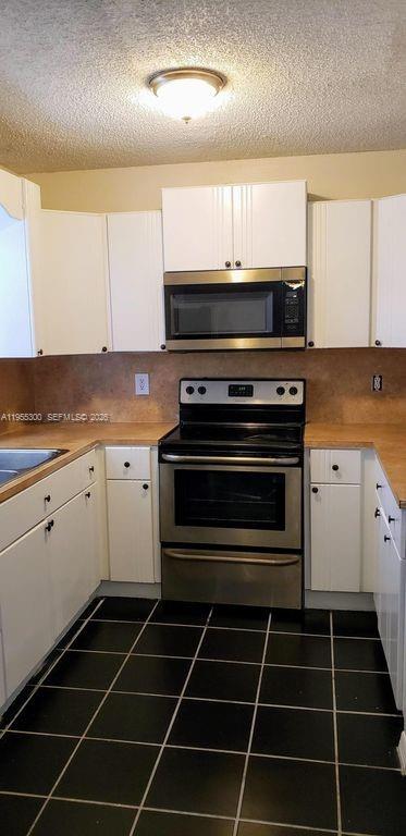 VILLAS OF PALM BAY - Residential