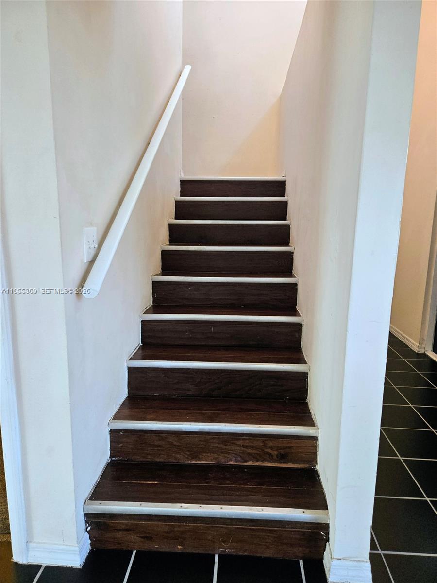 VILLAS OF PALM BAY - Residential