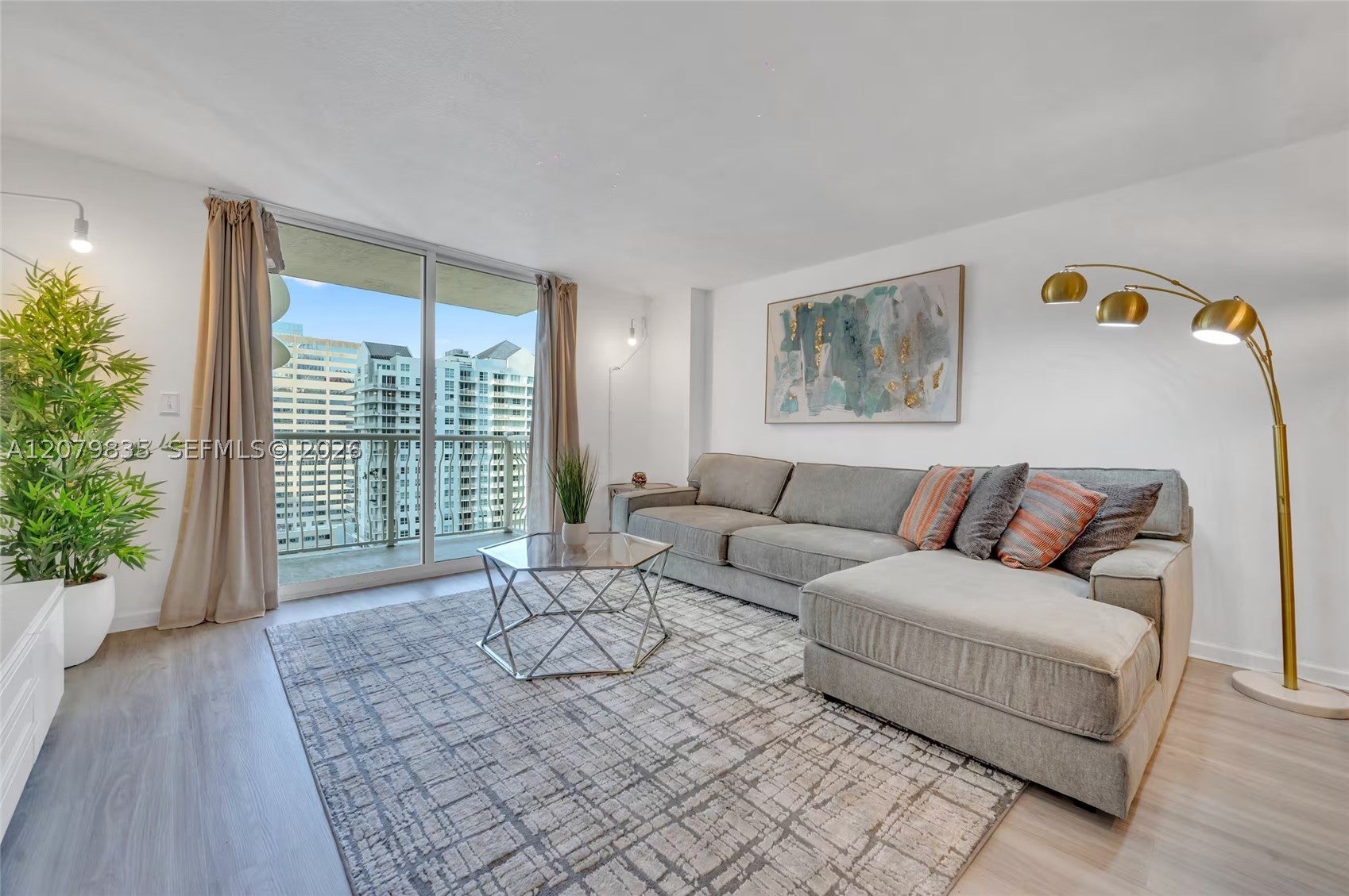1200 Brickell Bay Dr 2904