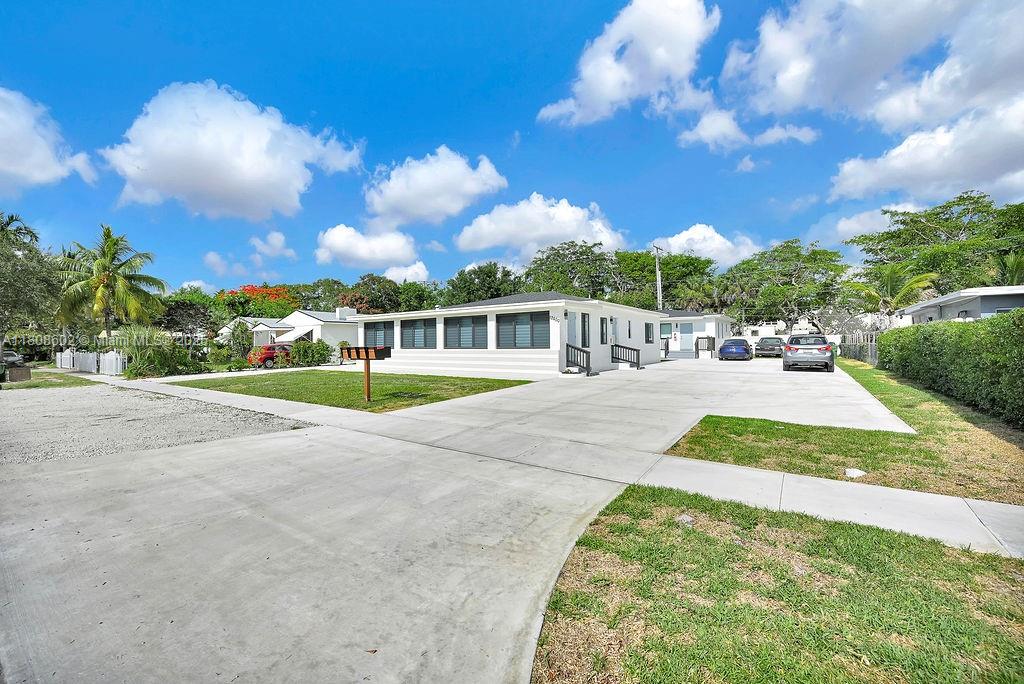 12400 NE 11th Ct