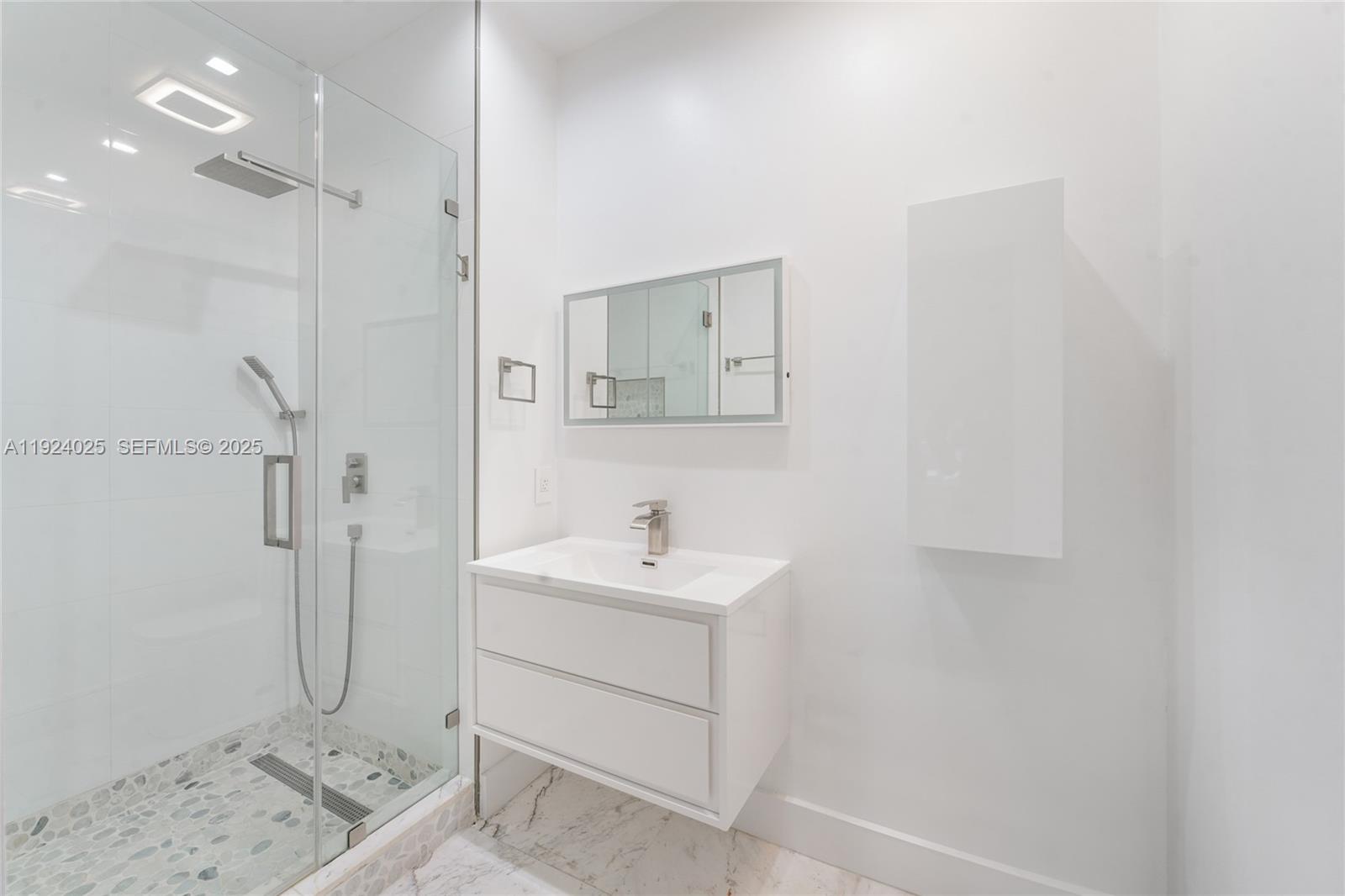 BELLE MEADE REV PL - Residential Lease