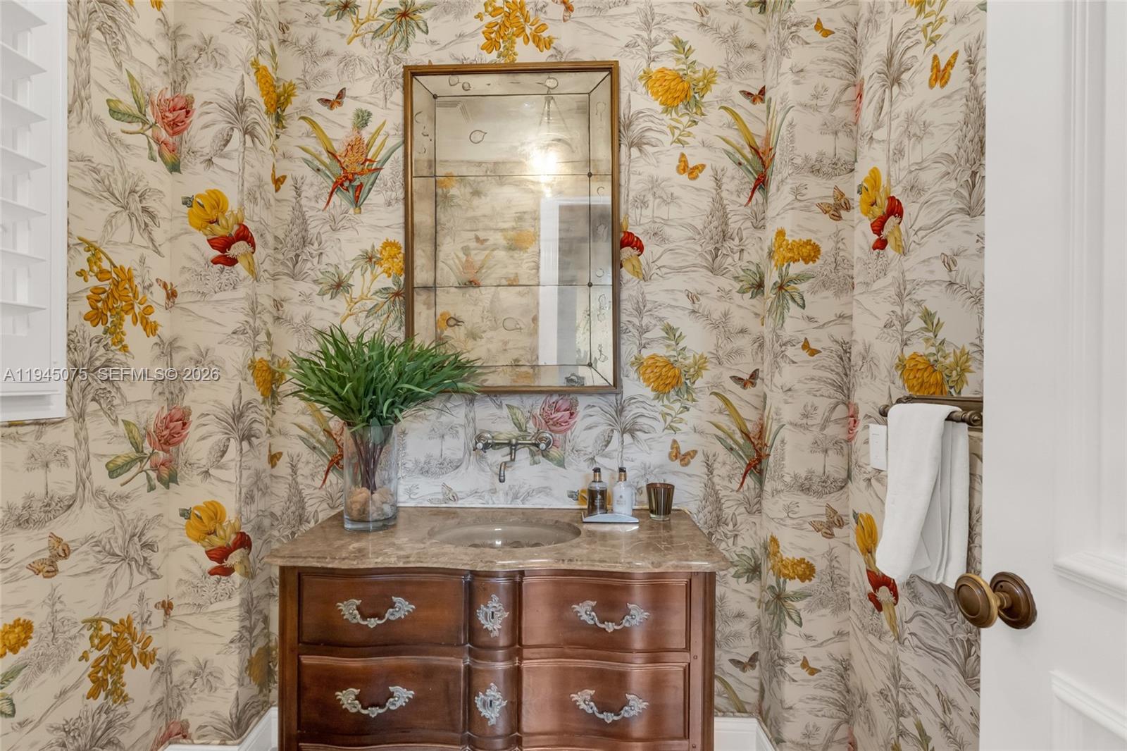 STONEGATE - Residential