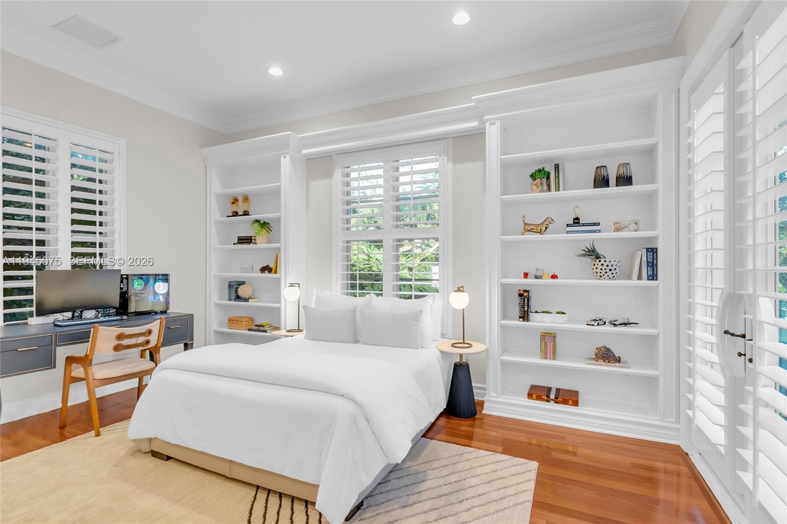 STONEGATE - Residential