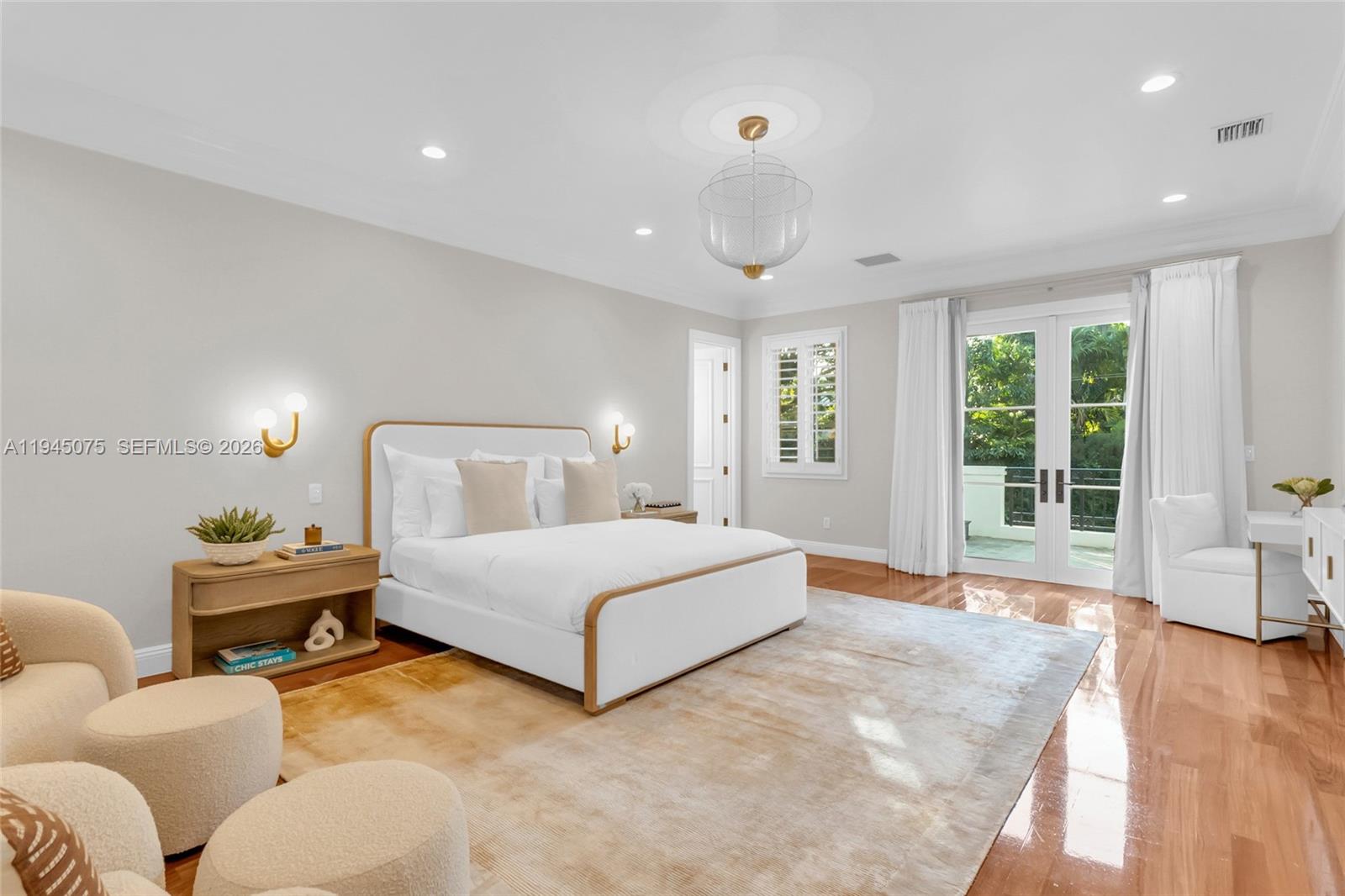 STONEGATE - Residential