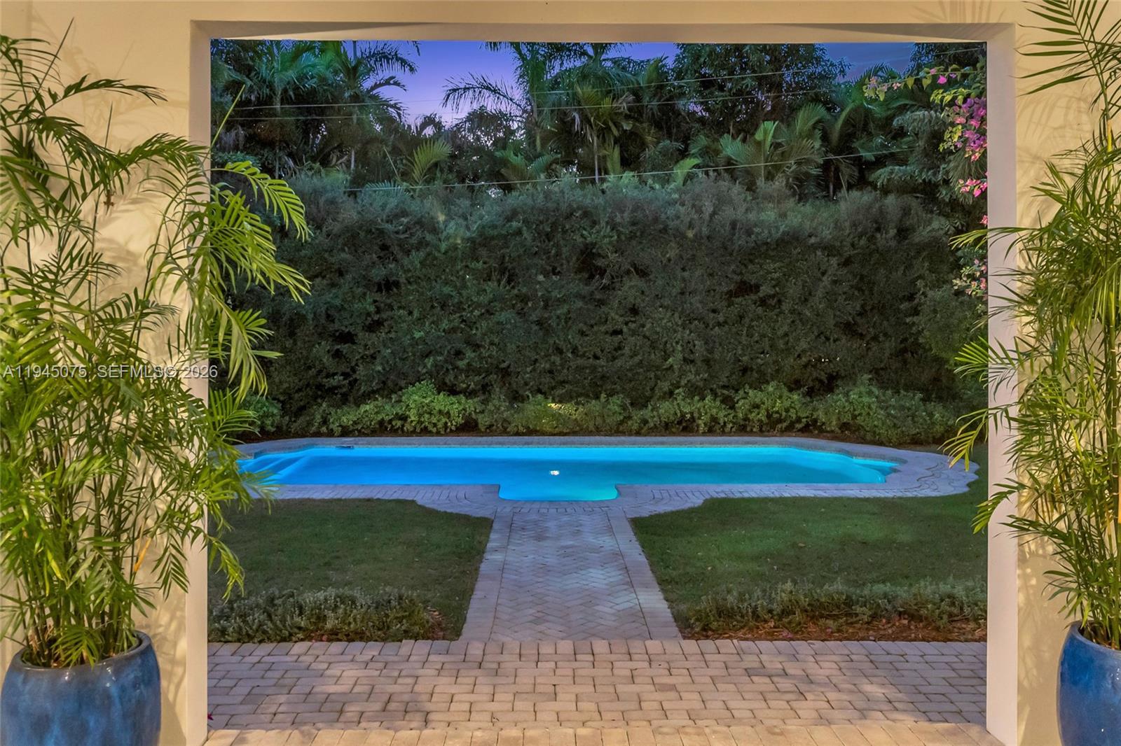 STONEGATE - Residential