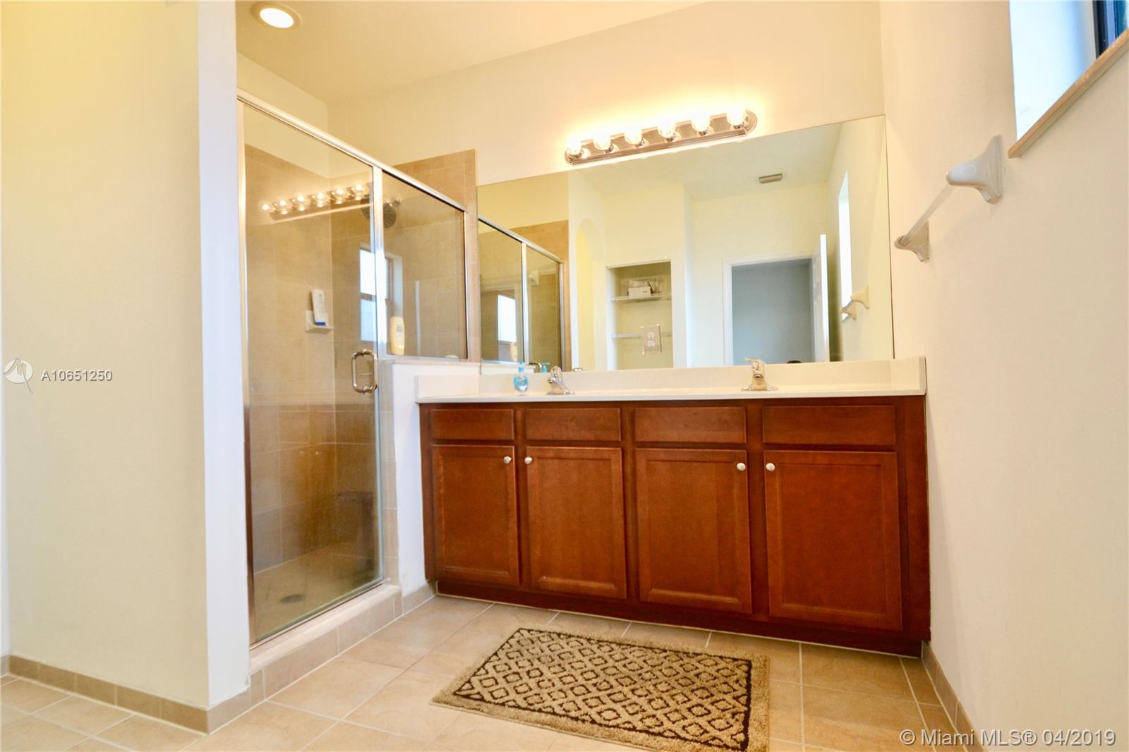 VENETIAN PARC WEST - Residential