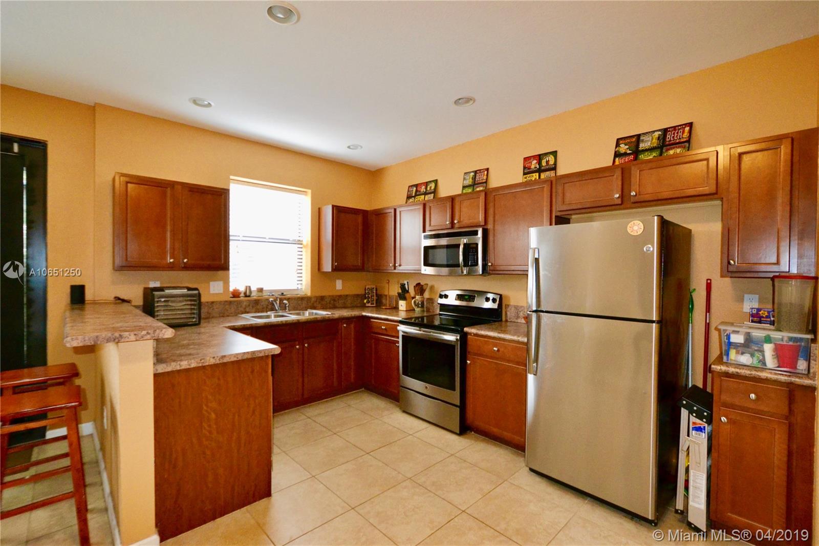 VENETIAN PARC WEST - Residential