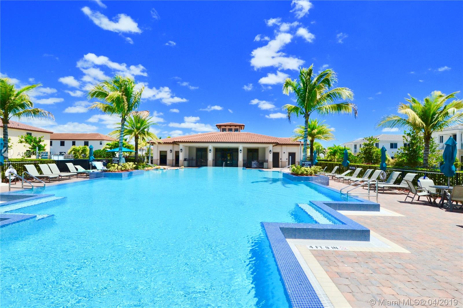 VENETIAN PARC WEST - Residential