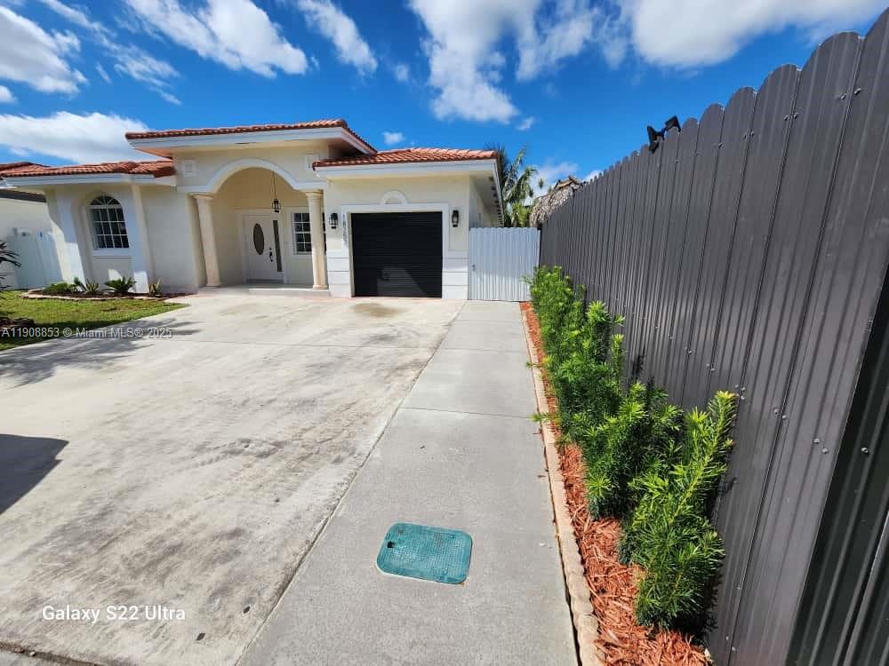 FC SUB WEST - Residential