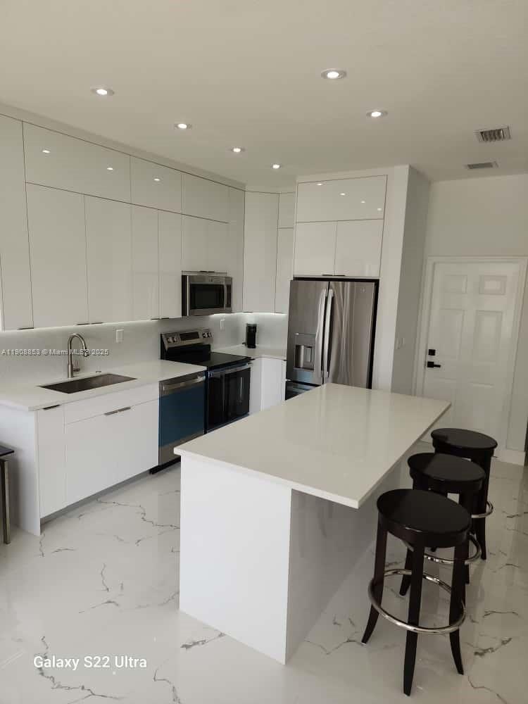 FC SUB WEST - Residential