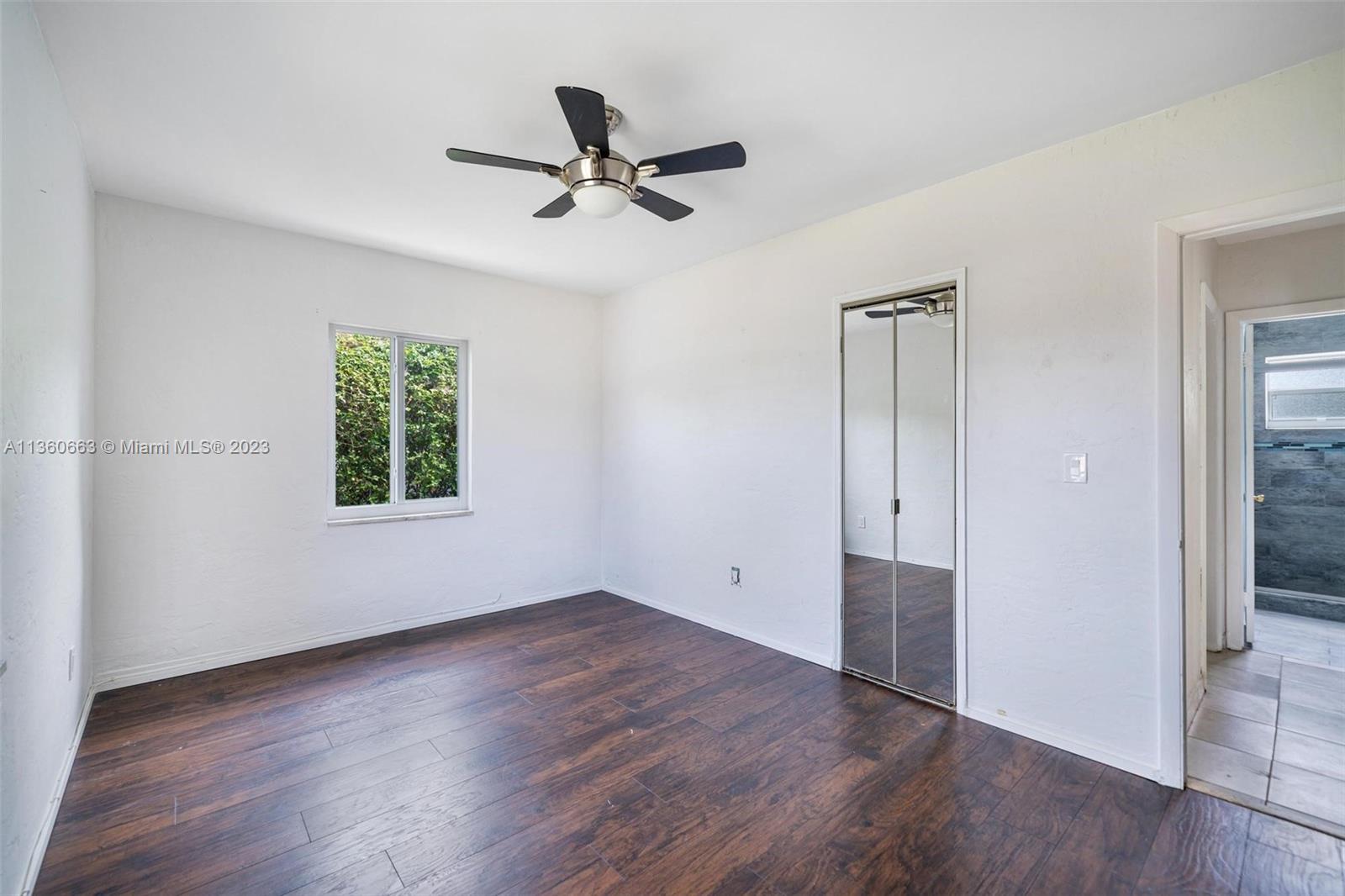 TAMIAMI GARDENS - Residential