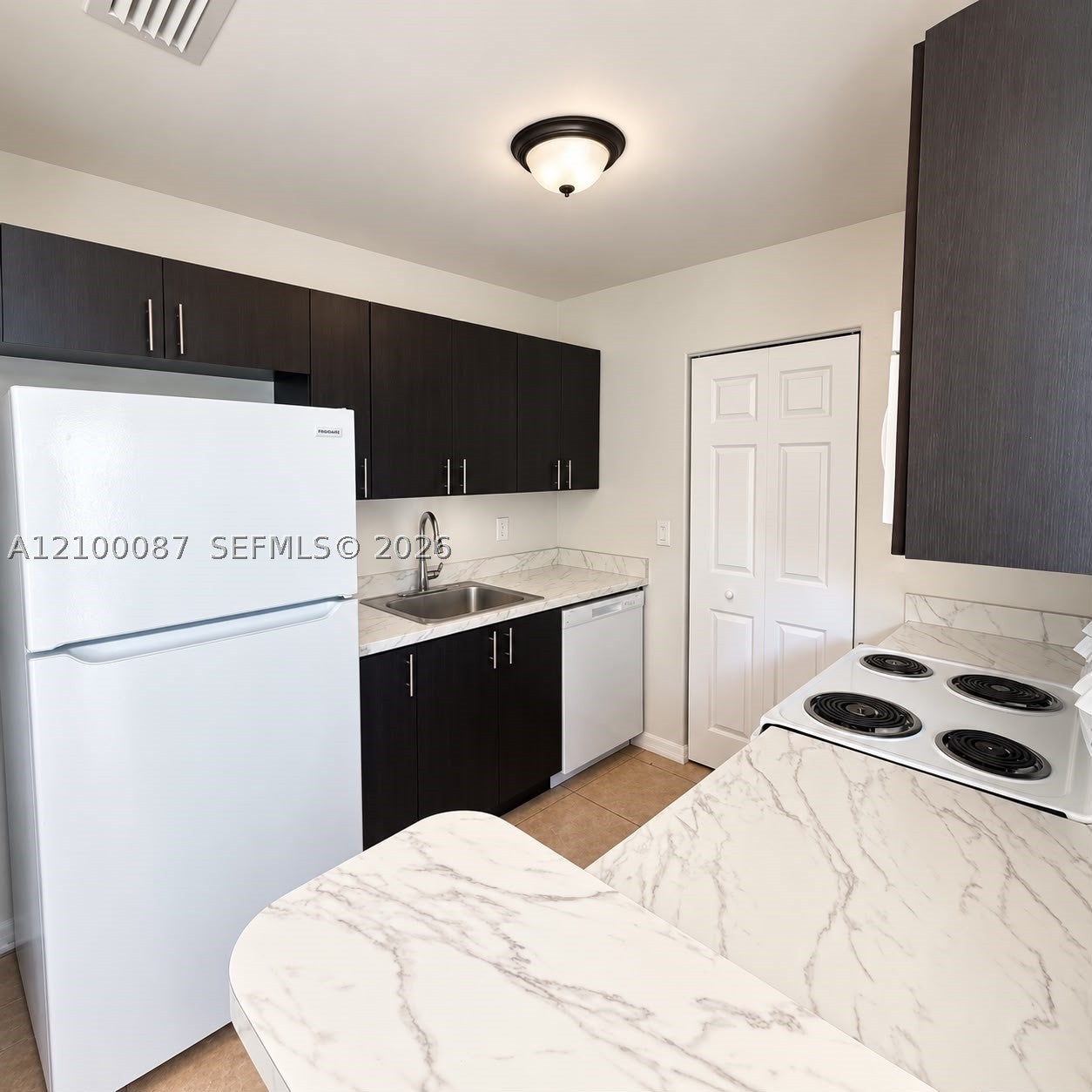 160 SW 8th Ave 160