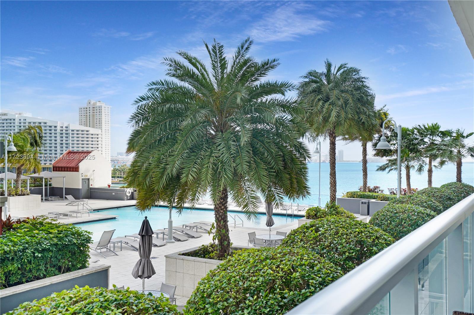 THE MARK ON BRICKELL COND - Residential