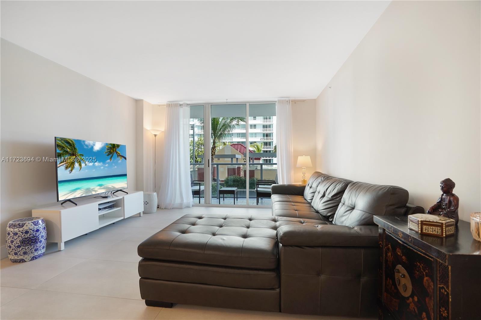 THE MARK ON BRICKELL COND - Residential