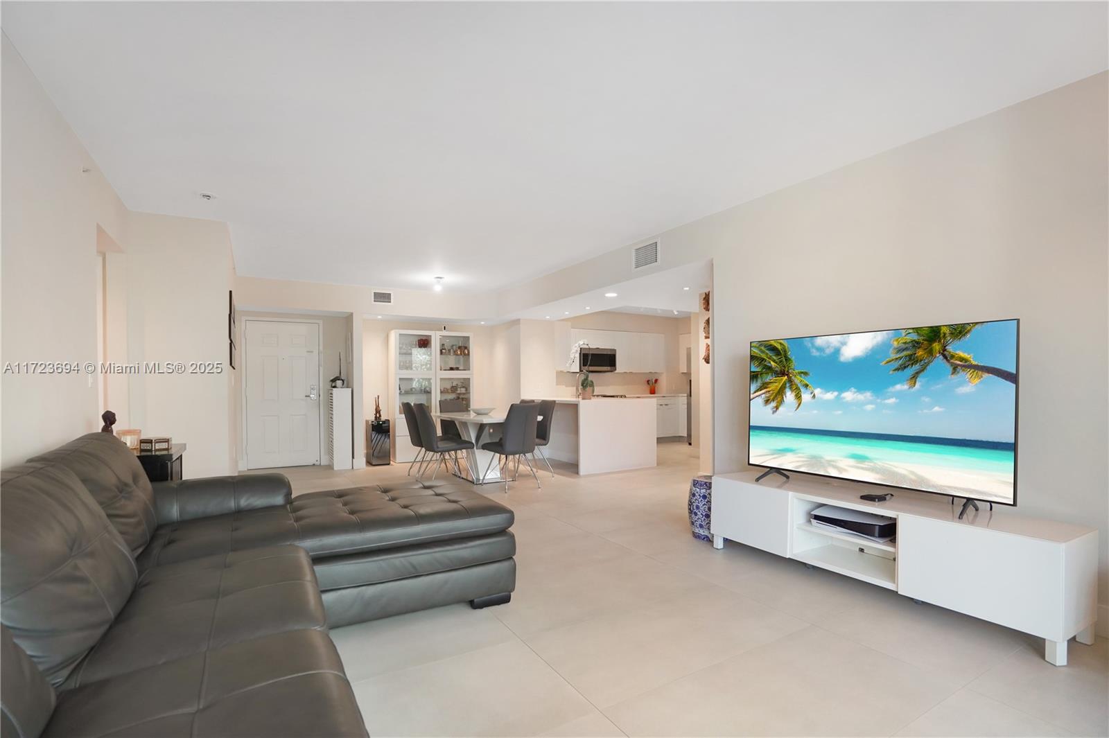 THE MARK ON BRICKELL COND - Residential